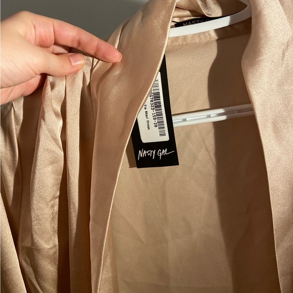 Champagne satin wrap dress - Picture 3 of 4